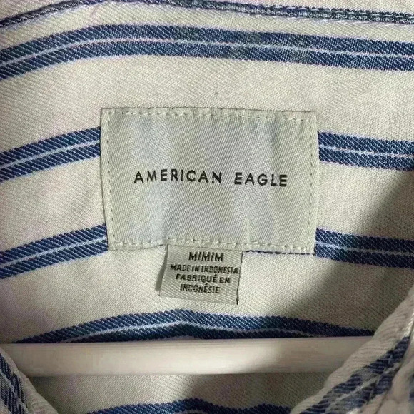 Women’s American Eagle striped button down shirt size Medium - Picture 2 of 4